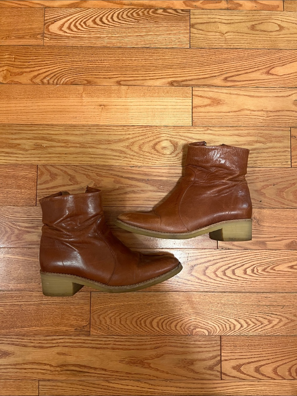 SESSUN Women’s Brown Leather Ankle Boots - Classic Casual Style